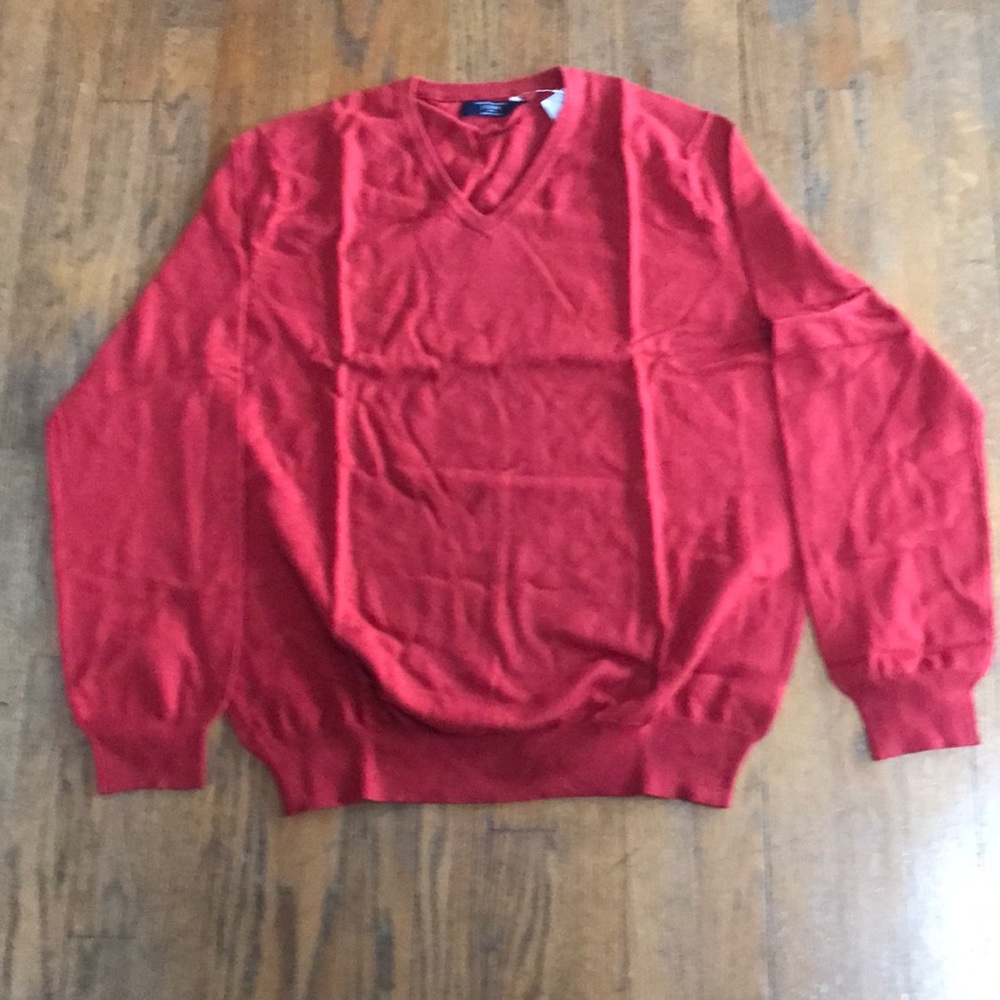 NWT Mens JCrew vneck sweater. Size XL